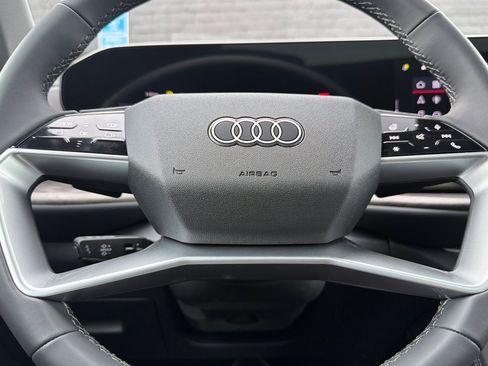 New 2025 Audi Q5 Premium Plus image 23