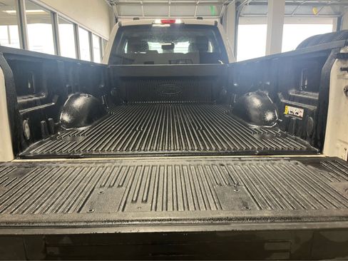 Used 2022 Ford F250 XLT w/ XLT Value Package image 37