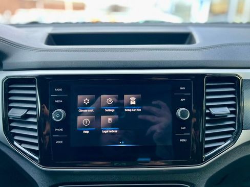 Used 2023 Volkswagen Atlas Cross Sport SEL Premium R-Line image 23