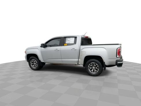 Used 2017 GMC Canyon SLE w/ All Terrain Package AWD/4WD image 6