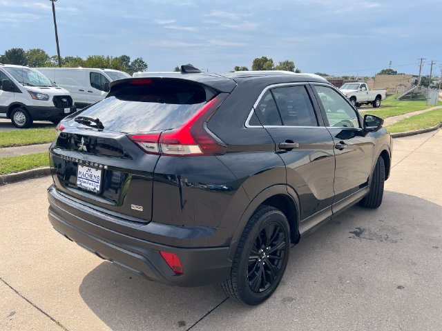 Used 2022 Mitsubishi Eclipse Cross LE AWD/4WD image 7