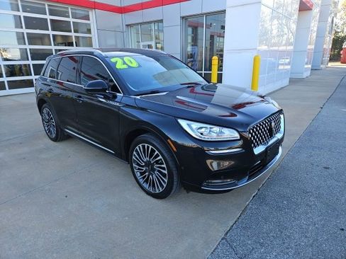 Used 2020 Lincoln Corsair Reserve w/ Equipment Group 202A image 2