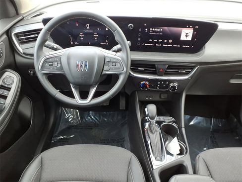 Certified 2025 Buick Encore GX Preferred image 9