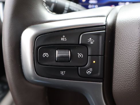 Used 2023 Chevrolet Suburban Z71 w/ Z71 Off-Road Package image 23