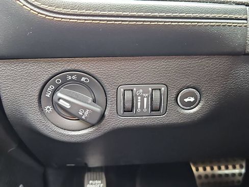 Certified 2020 Dodge Challenger R/T RWD image 18