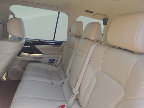 Used 2018 Lexus LX 570 4WD image 24