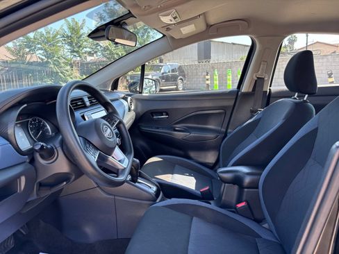 Used 2025 Nissan Versa SV FWD image 25