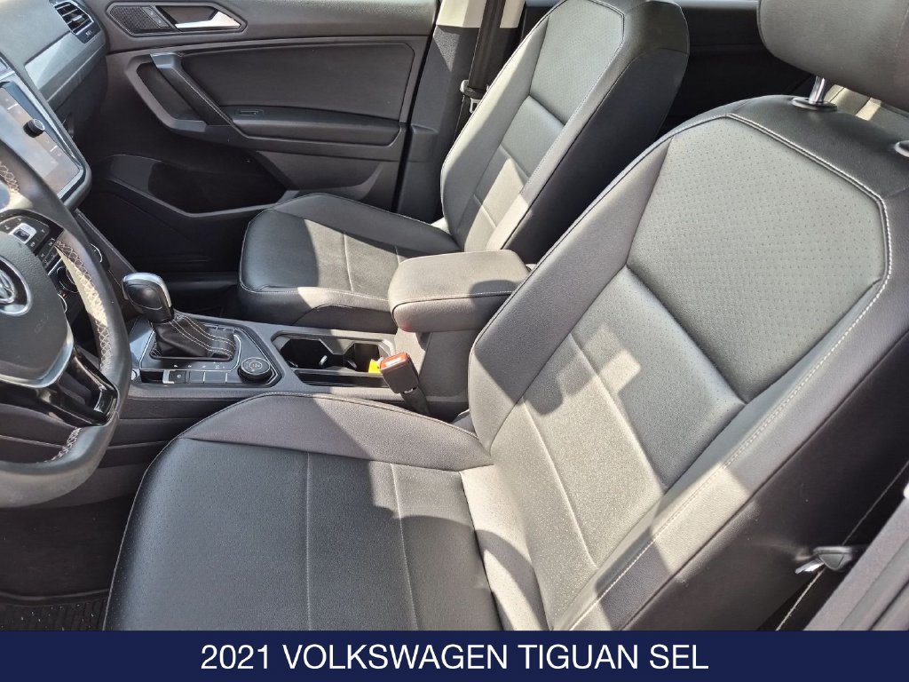Used 2021 Volkswagen Tiguan SEL AWD/4WD image 14