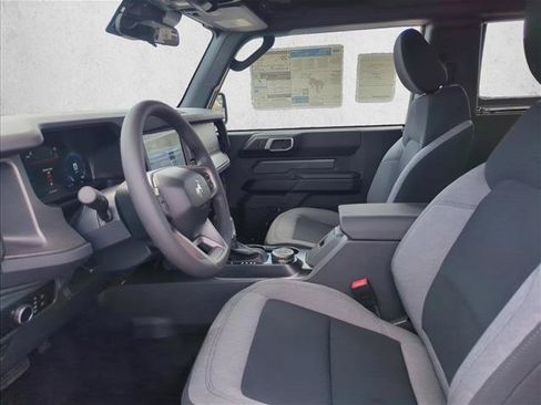 New 2026 Ford Bronco 2-Door AWD/4WD image 3