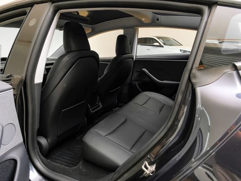 Used 2024 Tesla Model 3 Standard Range RWD image 33
