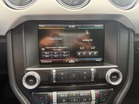 Used 2015 Ford Mustang GT Premium RWD image 20
