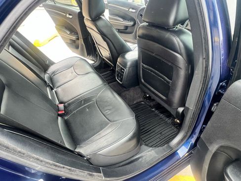 Used 2016 Chrysler 300 C AWD/4WD image 30