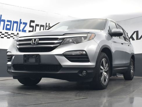 Used 2018 Honda Pilot EX image 17