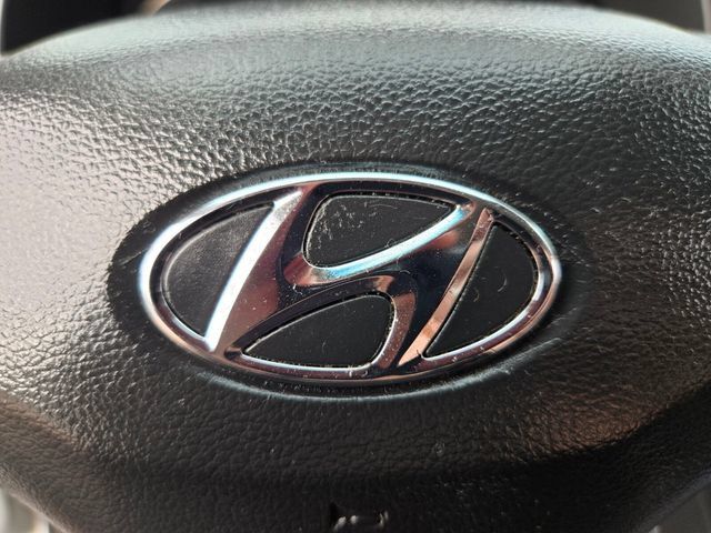 Used 2020 Hyundai Kona SEL FWD image 32