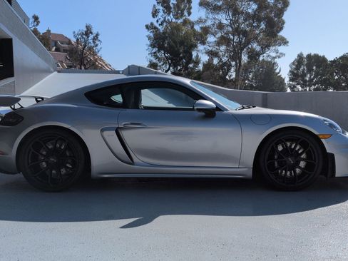 Certified 2020 Porsche 718 Cayman GT4 image 8