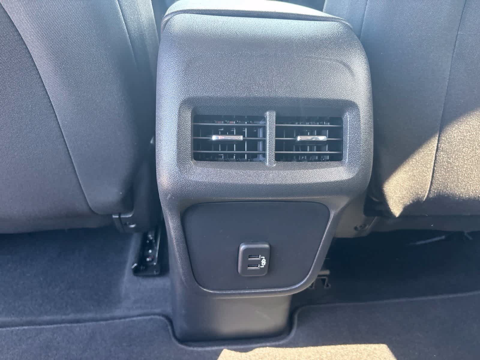 Used 2023 Chevrolet Equinox LT AWD/4WD image 14
