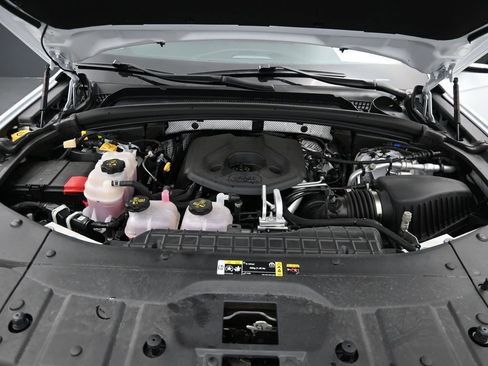 Used 2023 Jeep Grand Cherokee Overland image 15