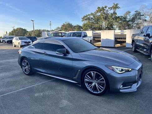 Used 2017 INFINITI Q60 3.0t w/ Cargo Package image 2