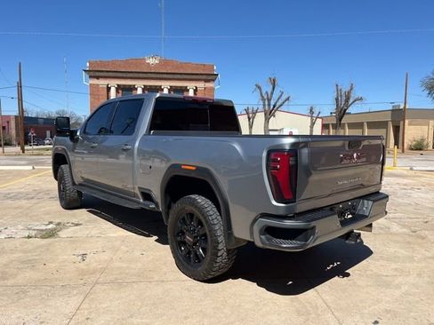 Used 2025 GMC Sierra 2500 AT4 w/ AT4 Premium Plus Package AWD/4WD image 5