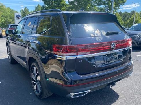 Used 2026 Volkswagen Atlas SE w/ Panoramic Sunroof Package FWD image 3