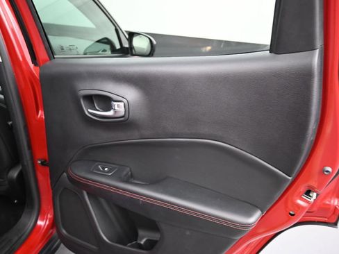 Used 2021 Jeep Compass Trailhawk AWD/4WD image 23