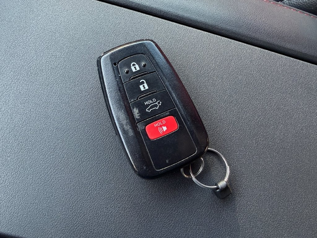 Used 2023 Toyota Highlander XSE AWD/4WD image 31