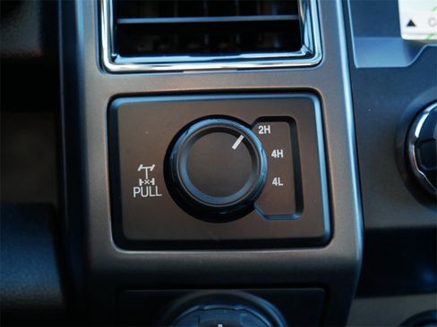 Used 2019 Ford F150 XLT w/ Equipment Group 302A Luxury image 23