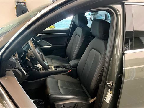 Certified 2025 Audi Q3 2.0T Premium w/ Convenience Package image 8