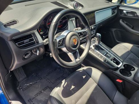 Used 2021 Porsche Macan w/ Premium Package AWD/4WD image 16