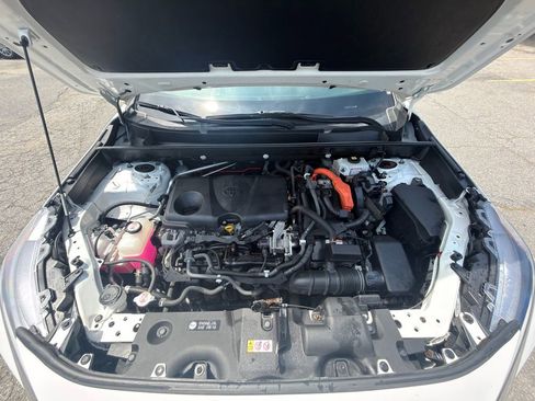 Used 2020 Toyota RAV4 LE AWD/4WD image 12