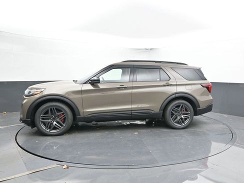 New 2026 Ford Explorer ST w/ Sun And Sound Package image 6