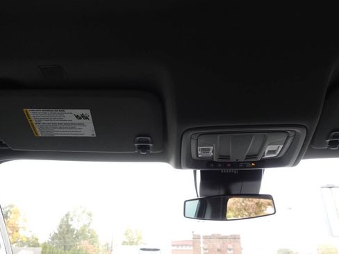 Used 2023 Chevrolet Silverado 1500 Custom image 40