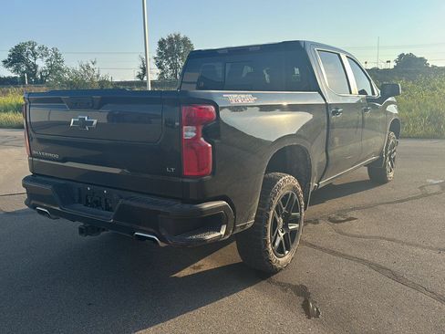 Used 2024 Chevrolet Silverado 1500 LT Trail Boss w/ Convenience Package II AWD/4WD image 5