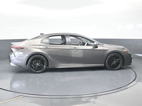 Used 2021 Toyota Camry XSE image 7