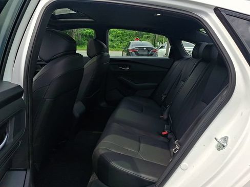 Used 2023 Honda Accord Sport image 9