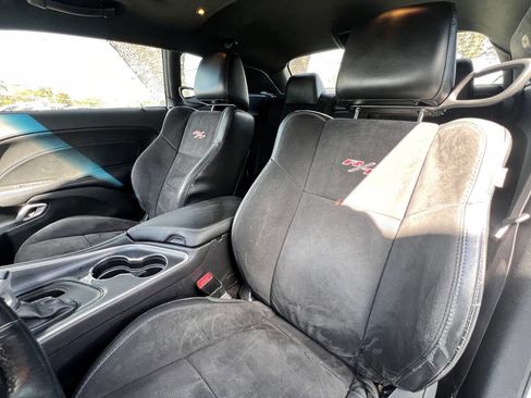Used 2016 Dodge Challenger R/T Plus image 25