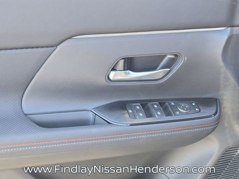 Used 2025 Nissan Kicks SR FWD image 20