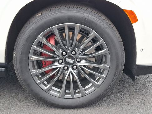 Certified 2024 Cadillac Escalade V w/ Heavy-Duty Trailer Package image 9