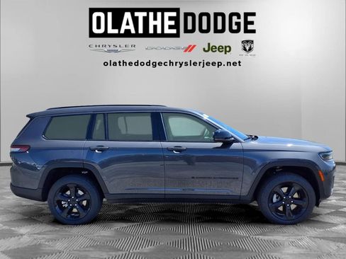 New 2026 Jeep Grand Cherokee L Limited AWD/4WD image 29