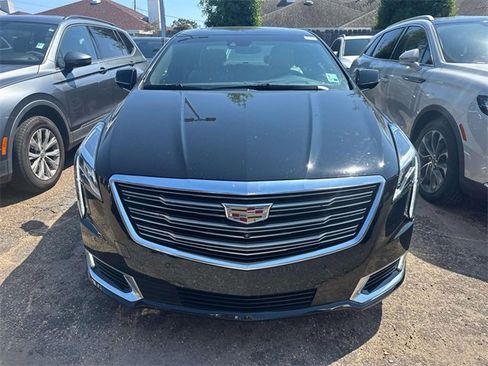 Used 2019 Cadillac XTS Platinum image 2