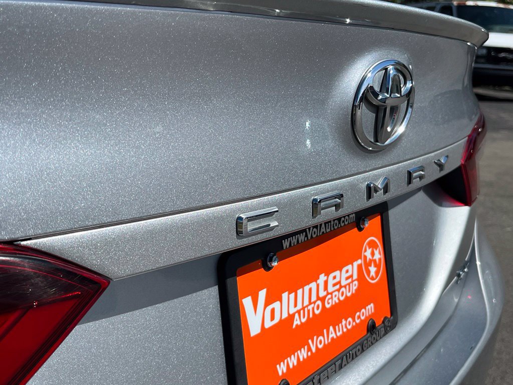 Used 2022 Toyota Camry SE FWD image 10