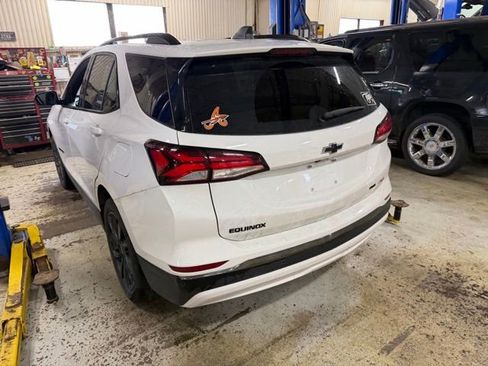 Used 2023 Chevrolet Equinox RS AWD/4WD image 4