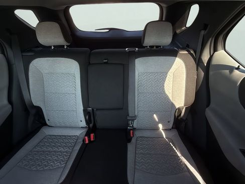 Used 2023 Chevrolet Equinox LT w/ Driver Convenience Package FWD image 11