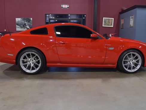 Used 2013 Ford Mustang Boss 302 w/ Boss 302 Accessory Pkg image 11