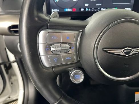 Used 2023 Genesis GV60 Advanced image 15