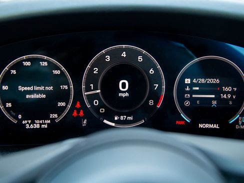 Certified 2026 Porsche 911 Carrera 4S AWD/4WD image 17