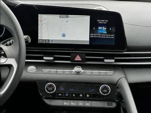 New 2025 Hyundai Elantra Blue image 19