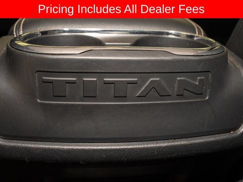 Used 2017 Nissan Titan PRO-4X AWD/4WD image 7