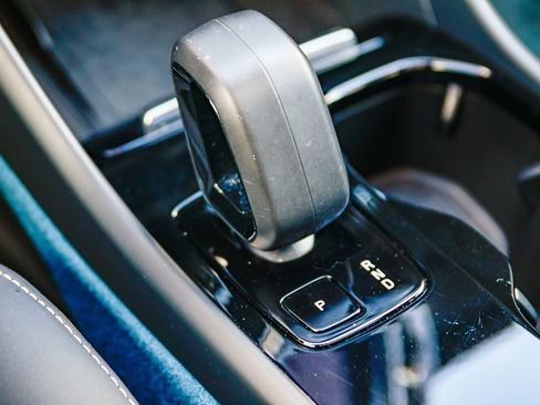 Used 2023 Volvo XC40 Recharge Ultimate image 26