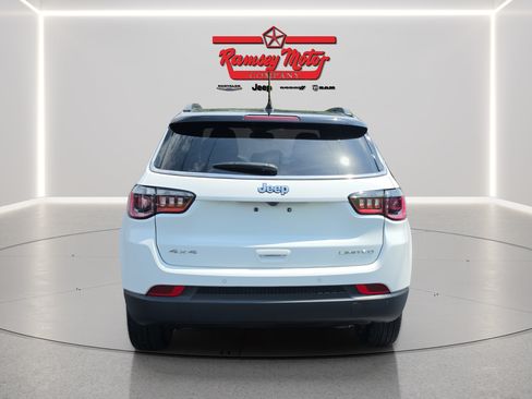 Used 2025 Jeep Compass Limited AWD/4WD image 4